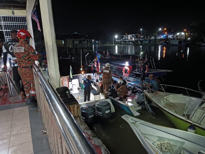Image from: Dua maut, empat cedera bot berlanggar di Mersing
