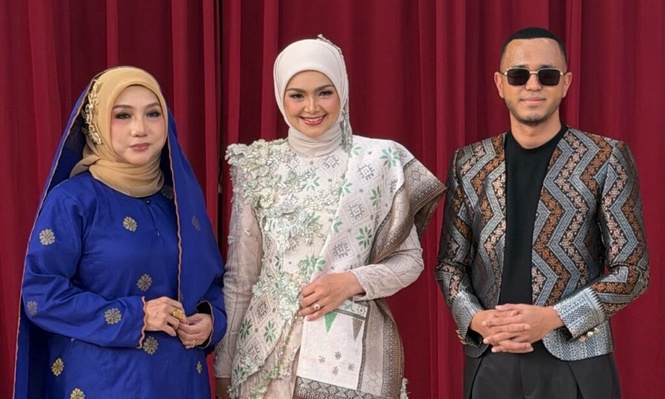 Image from: Terjawab! Noraniza Idris artis jemputan konsert Siti Nurhaliza