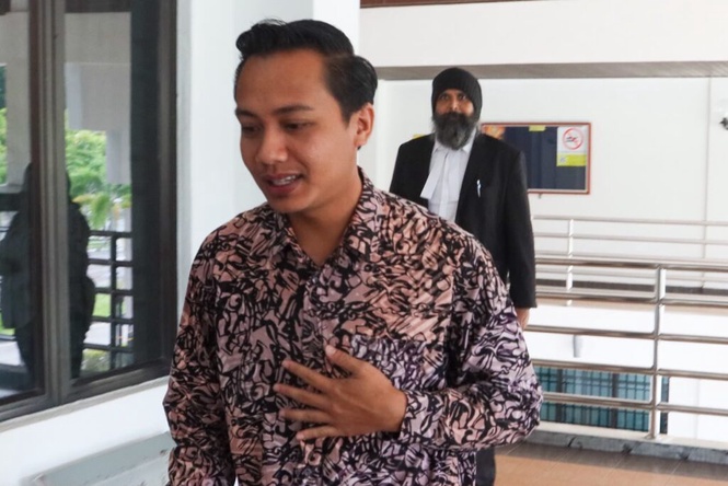 Image from: Fahmi Zainol tiada niat cederakan isteri – Peguam