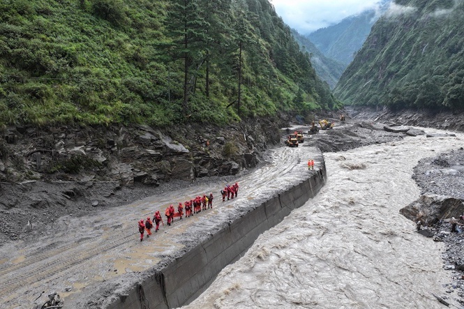 Image from: Nepal simpan DNA mayat tragedi banjir