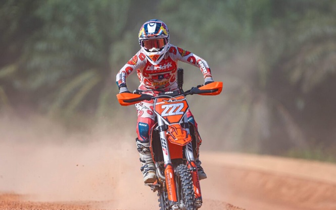 Image from: Motocross cabar adrenalin Shamira
