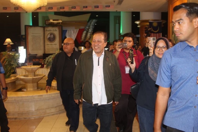 Image from: Tandatangan Proklamasi jadi tanda tanya, MB enggan komen