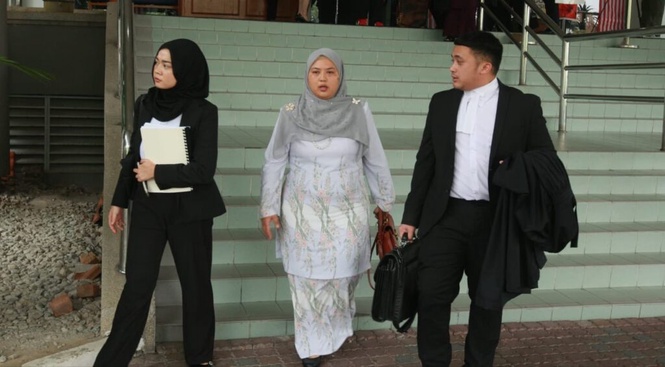 Image from: Saman 1 juta mangsa cedera tulang belakang ditarik kerusi ditolak