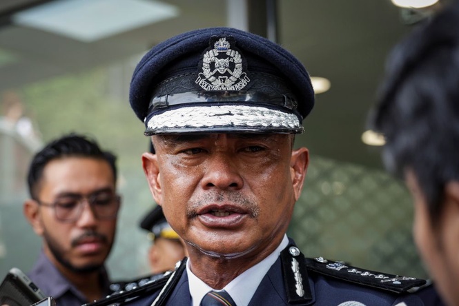 Image from: Enam lelaki samun hartawan China ‘lesap’ ke luar negara