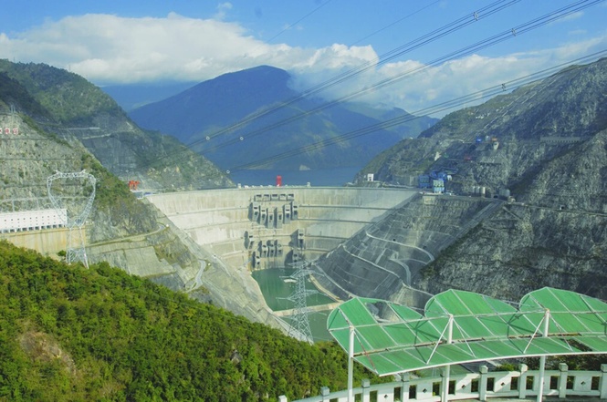Image from: Empangan tertinggi dunia jana 7.7 billion kwj elektrik setahun