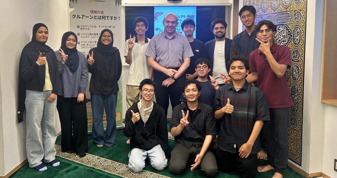 Image from: Anak muda Malaysia berdakwah di Jepun, Korea