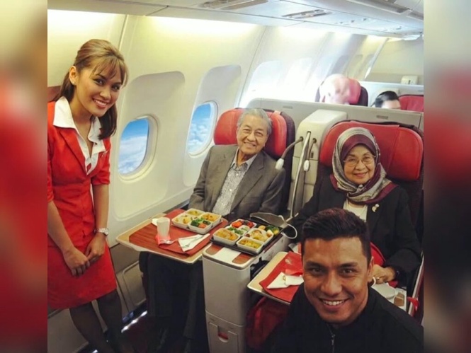 Image from: ‘Saya tunggu Tun Mahathir bangun tidur, nanti saya makan dengan dia’