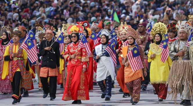 Image from: Kita saling berbeza, tapi kita boleh bersama