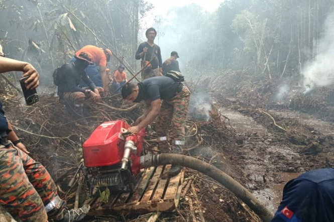 Image from: Lagi kawasan tanah gambut terbakar di Pengerang