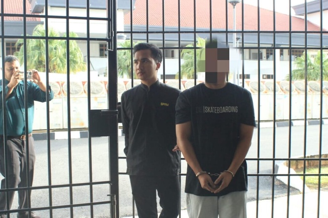 Image from: Isu baja lewat, pengarah urusan syarikat ditahan SPRM