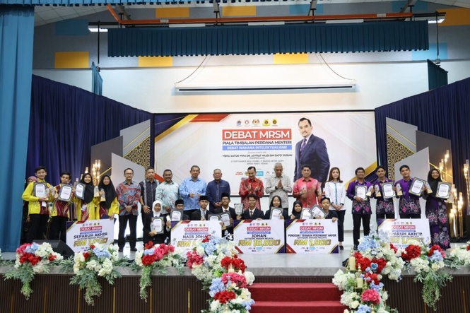Image from: 438 pelajar MRSM hafaz 30 juzuk al-Quran, lepasi KPI tahunan