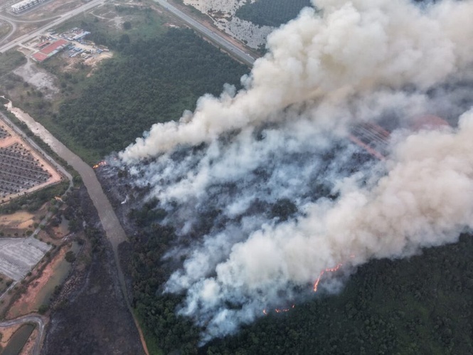 Image from: Kebakaran kebun, lalang lebih 20 hektar di Pengerang