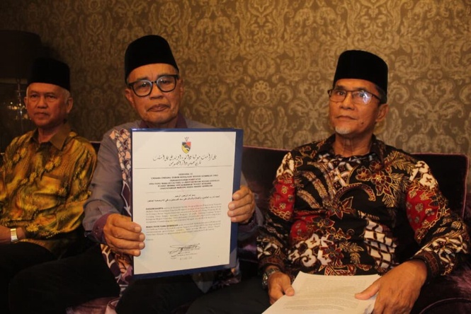 Image from: ‘Surat cara proklamasi ini ada tandatangan MB’
