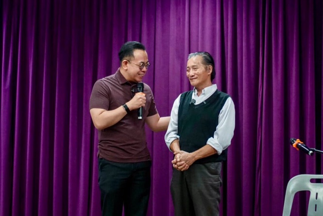 Image from: Steven tersentuh lihat Uncle Robert jaga isteri kanser