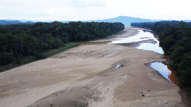 Image from: Hulu Sungai Pahang kaya mineral kuarza