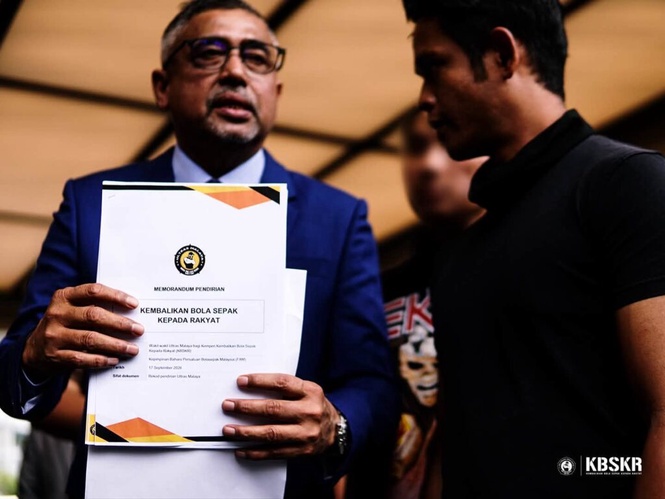 Image from: FAM terima memorandum Ultras Malaya