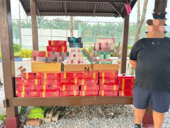 Image from: 148 karton rokok tak bercukai dirampas di Teluk Intan