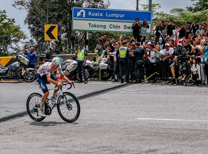 Image from: LTdL 26: Breuillard tawan Genting Highlands sebelum berhijrah ke Astana