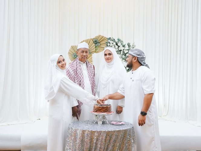 Image from: Dulu besan kini tidur sebantal