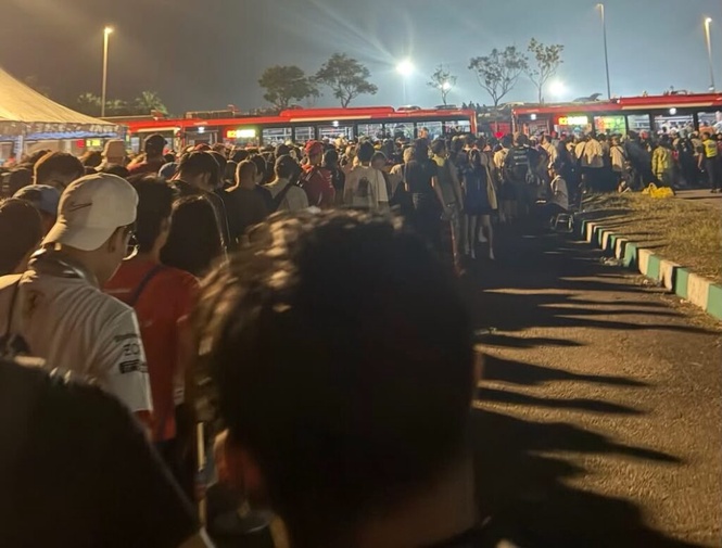 Image from: Tetap beratur 4 jam balik F1, orang terlalu ramai