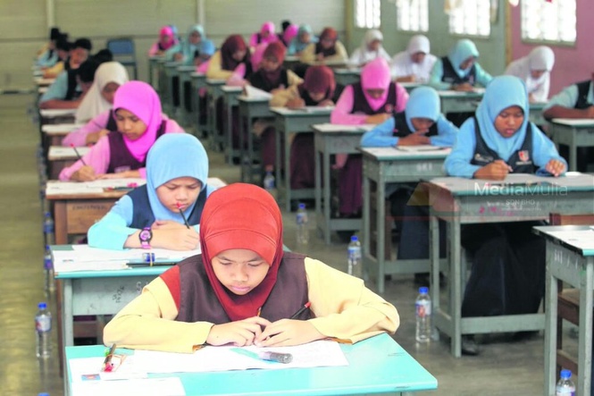 Image from: MPT4: Kecoh soalan BM, ‘cara mengubah nasib keluarga’