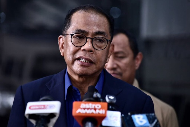 Image from: Isu audit LCS, Mohamed Khaled jawab di Parlimen petang ini
