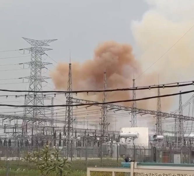 Image from: Pencawang elektrik terbakar, bekalan terputus di Johor Jaya