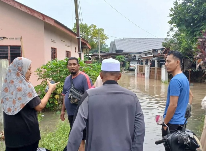 Image from: Banjir surut, 36 penduduk Kubang Semang pulang ke rumah