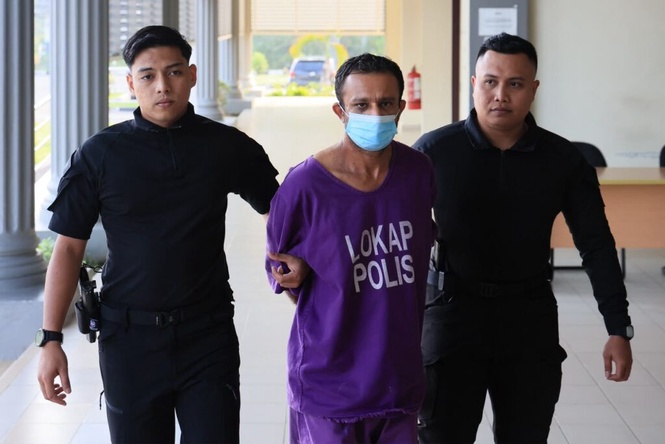 Image from: Buruh mengaku salah simbah cecair busuk dalam masjid