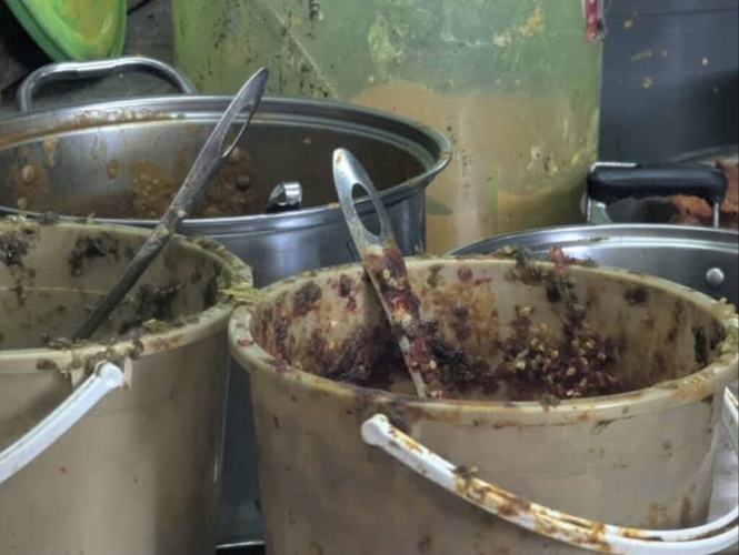 Image from: ‘Rider’ bongkar kedai makan macam sarang tikus