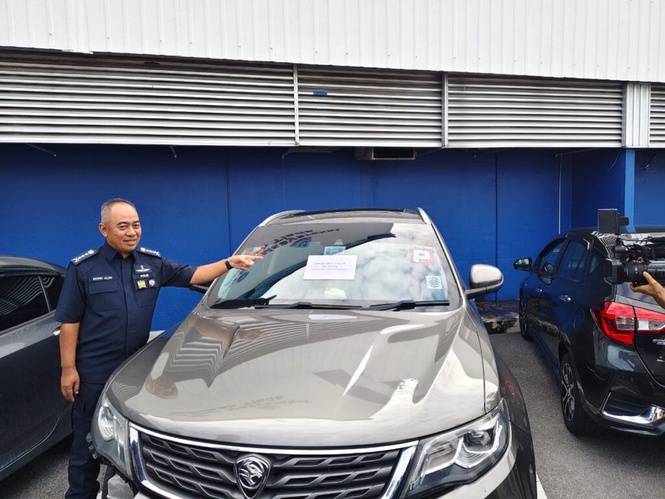 Image from: Pelajar kolej dapat RM1,000 upah simbah cat