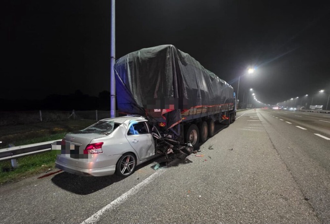 Image from: Lelaki maut kereta rempuh belakang treler