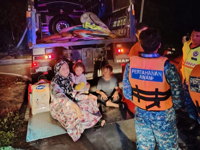 Image from: 407 mangsa banjir masih berlindung di empat PPS