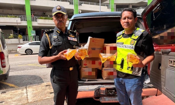 Image from: Empat tan minyak masak tak sempat diseludup ke Thailand