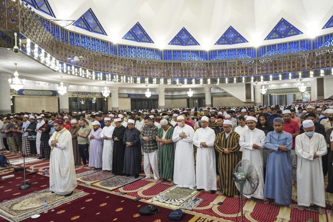 Image from: Belanjawan 2027: Caruman Perkeso imam, tok bilal dan siak ditanggung kerajaan