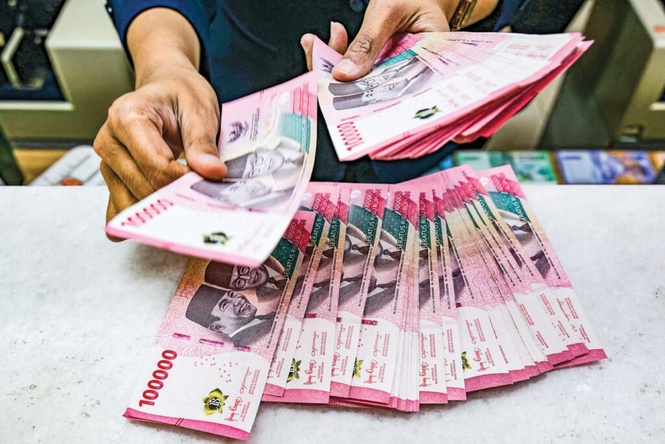 Image from: Rupiah jatuh menghampiri paras terendah dalam sejarah