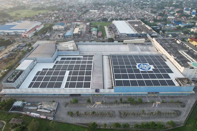 Solar panel project helps both customers and communities nationwide
