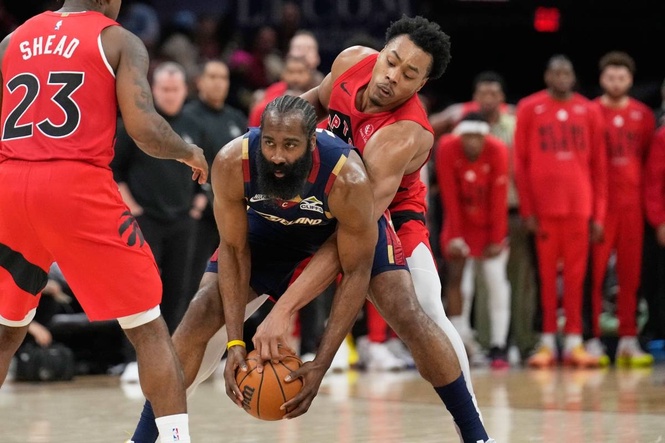 Mitchell, Harden shine as Cavs down Raptors for 2-0 series lead