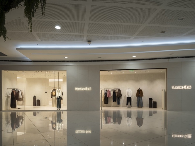 Massimo Dutti refreshes its MOA fashion address