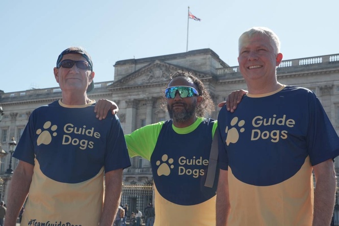AI-powered smart glasses enable visually impaired runners to tackle the London Marathon