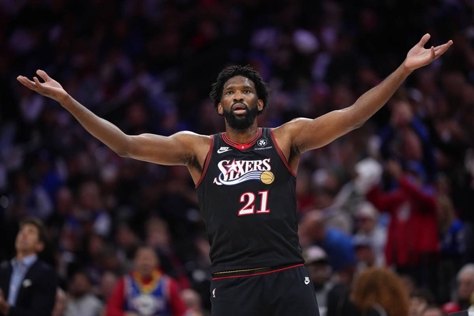 Joel Embiid back from surgery, 76ers falter vs. Celtics
