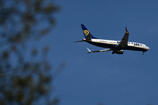 Budget airlines first to cut flights as jet fuel prices soar