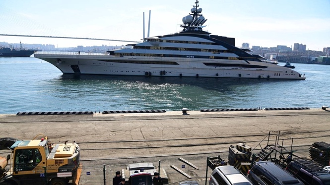 Russian Yacht, Cruise Ships Ferry Seafarers Out of Gulf – Philippines