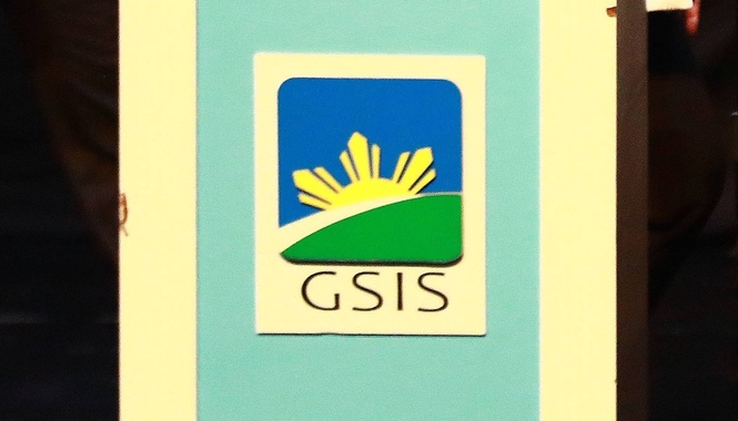 SSS, GSIS at risk, Lopez majority claims