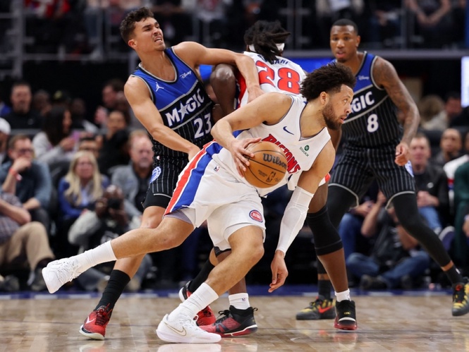 Top-seeded Pistons stay alive in NBA playoffs