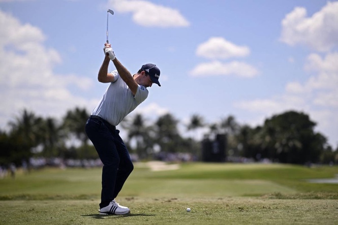 Young stretches PGA lead to six at Doral