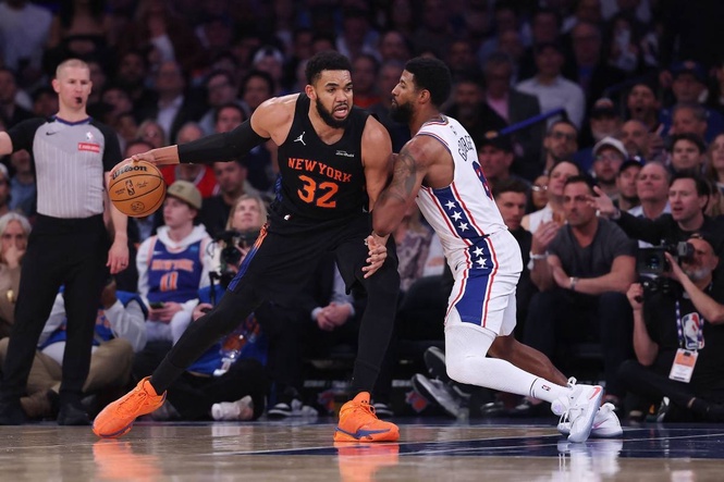 Jalen Brunson helps the Knicks take a 2-0 lead over the 76ers with a 108-102 victory