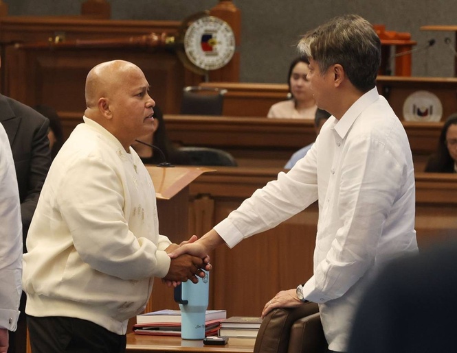 Surrender, senators urge Bato
