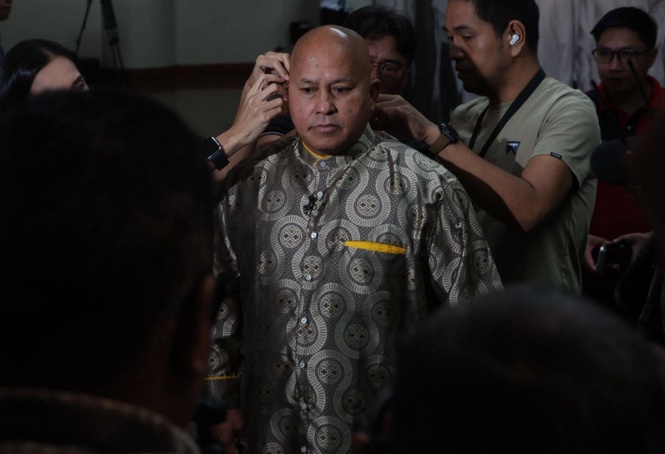 Supreme Court orders govt officials to answer Bato’s urgent petitions
