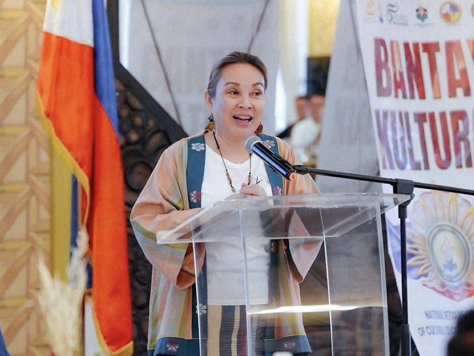Student councils call for removal of Legarda’s portrait on women empowerment